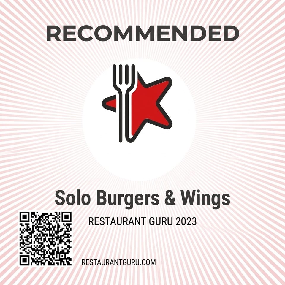 Restaurant Guru 2023 recommendation for Solo Burgers & Wings with QR code.