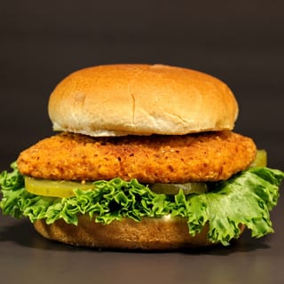 Solo Beyond Crispy Chicken Sandwich
